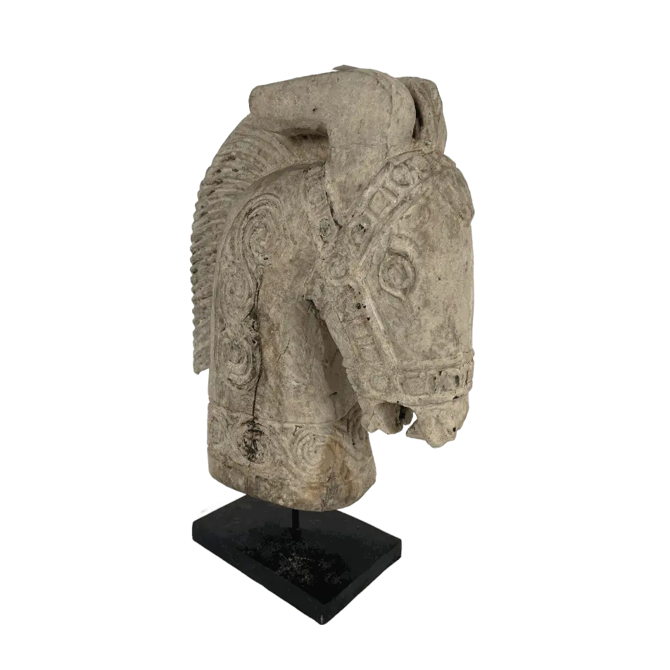 Tête de Cheval Sculptée sur Socle (39)