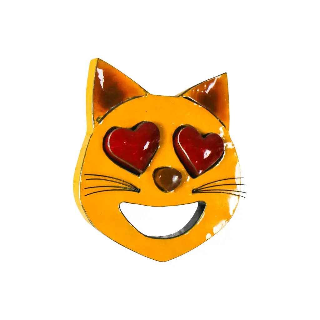 EMOUP30-CATHEARTEYES (2).webp