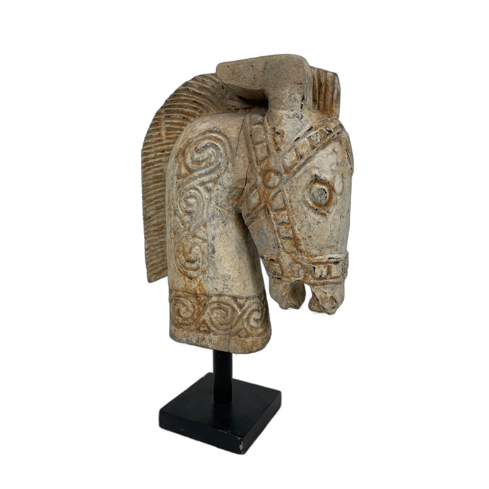 Horse Head Carved on Stand (45)