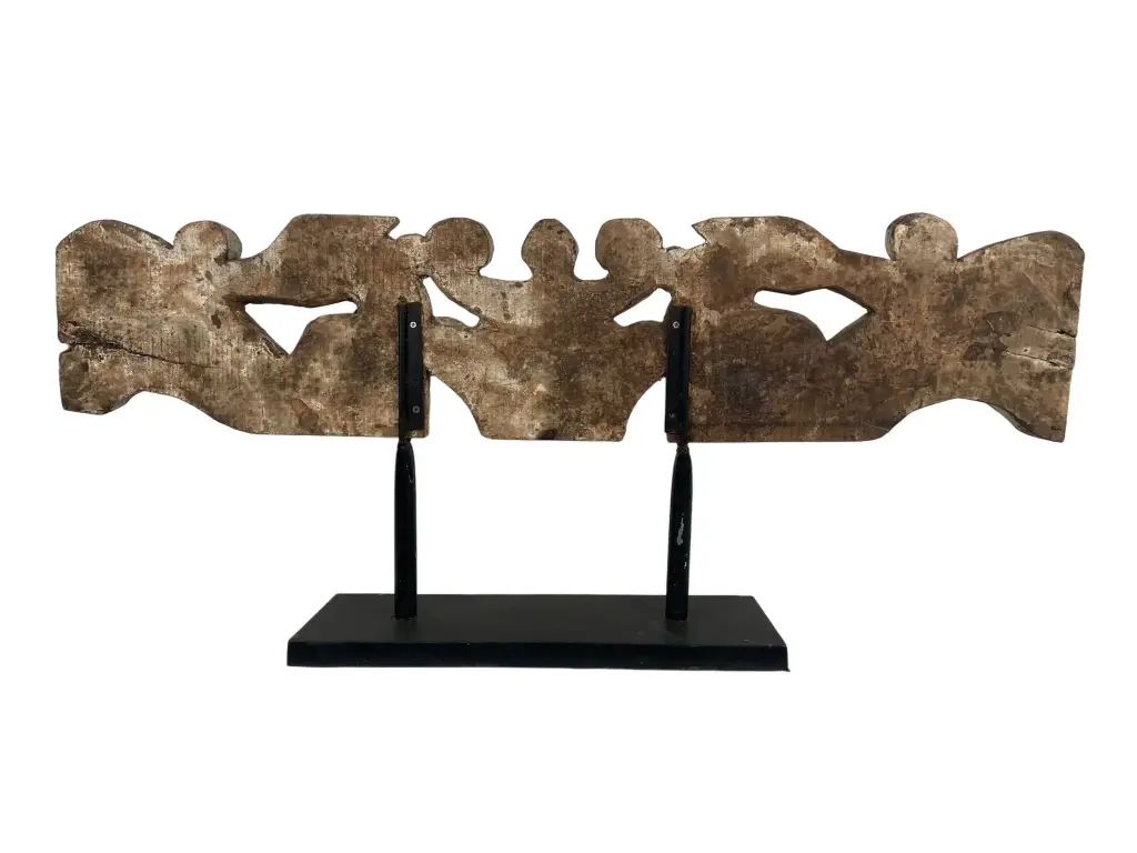 Timor Decoration Carved on Stand (47)