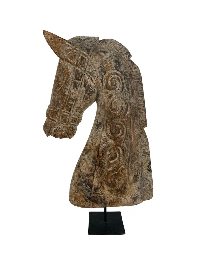 Horse Head on Stand (48)